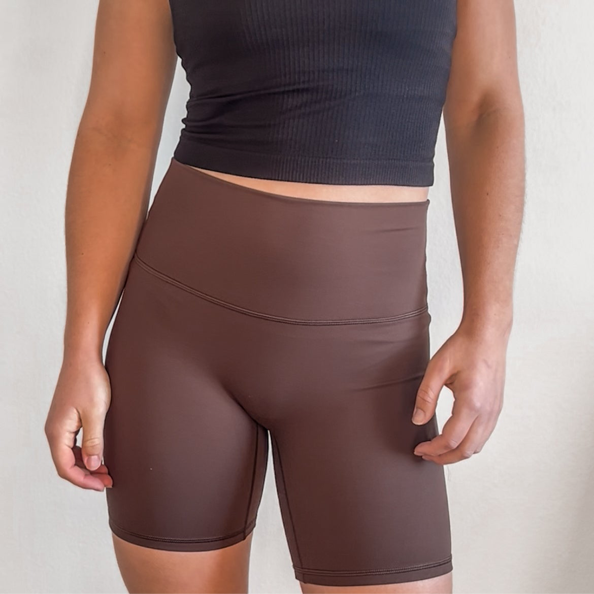 Run Shorts - Choc Brown