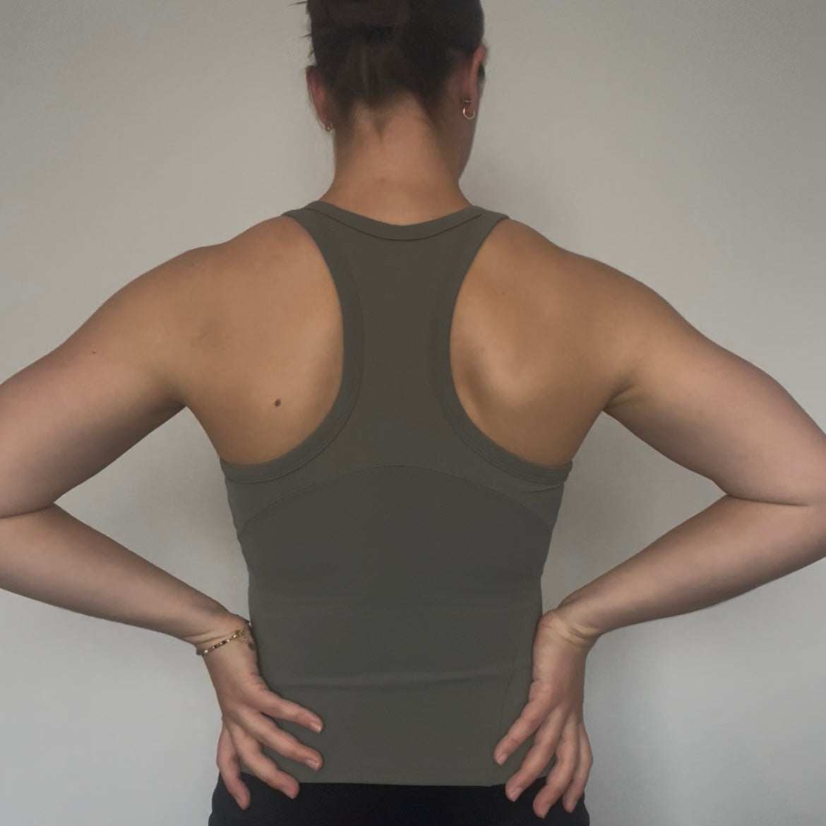 Kaki Singlet - Sage